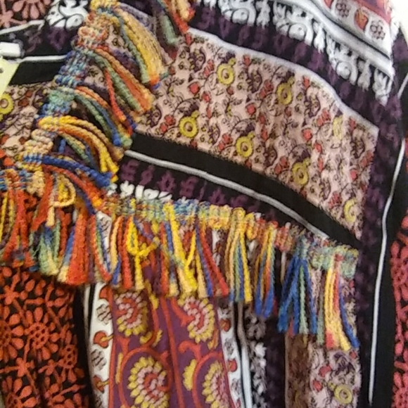 Tunic - Picture 2 of 5